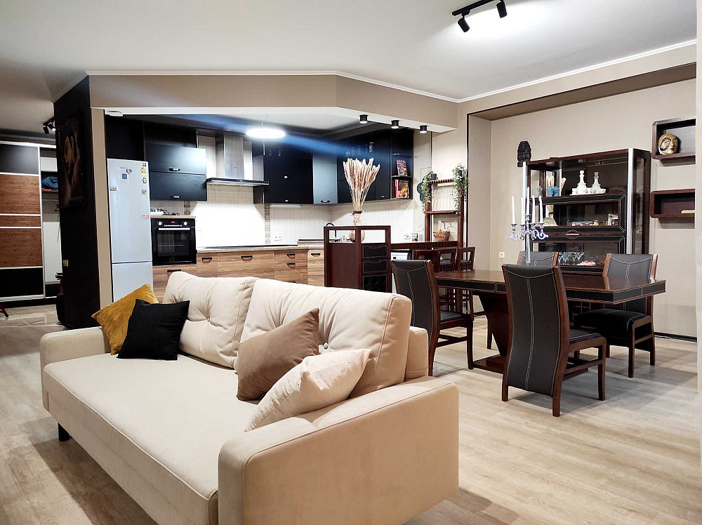 Сдам стильную и просторную квартиру в Аркадии. 120 м2. Одна спальня Одесса - изображение 3