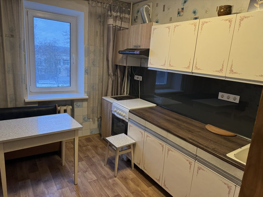 Здам трикімнатну,центр/вокзал.Косметичний стан.Вільна. Ірпінь - зображення 1