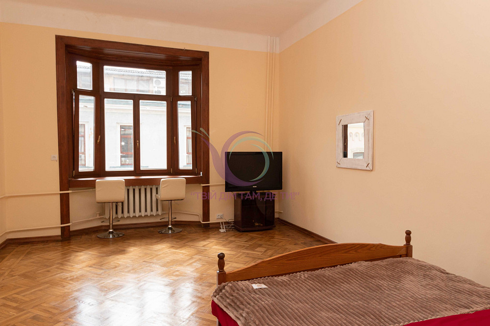 1-к. квартира з ремонтом, меблями та технікою за вул. Університетська Черновцы - изображение 4