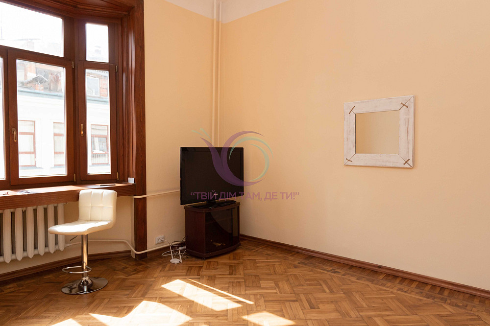 1-к. квартира з ремонтом, меблями та технікою за вул. Університетська Черновцы - изображение 8