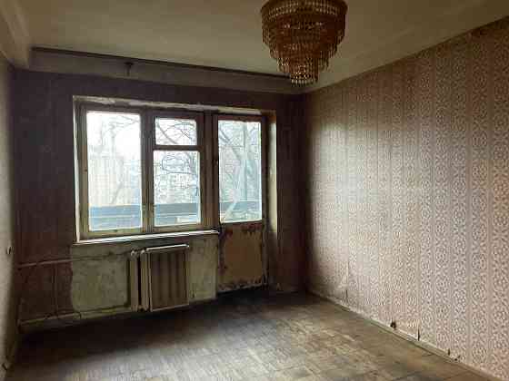 Продам 2 к. квартиру, с.м. Дарниця, Будівельників Київ