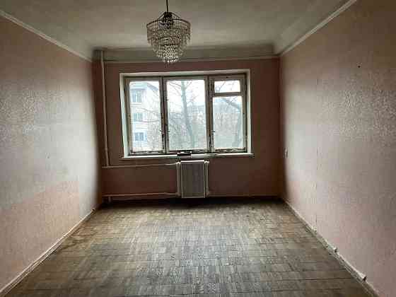 Продам 2 к. квартиру, с.м. Дарниця, Будівельників Київ