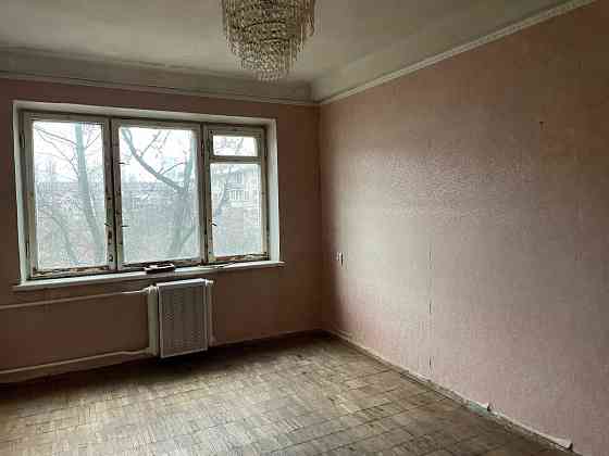 Продам 2 к. квартиру, с.м. Дарниця, Будівельників Київ