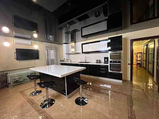 Велика 4к квартира, Саксаганського, Центр, Університет Київ