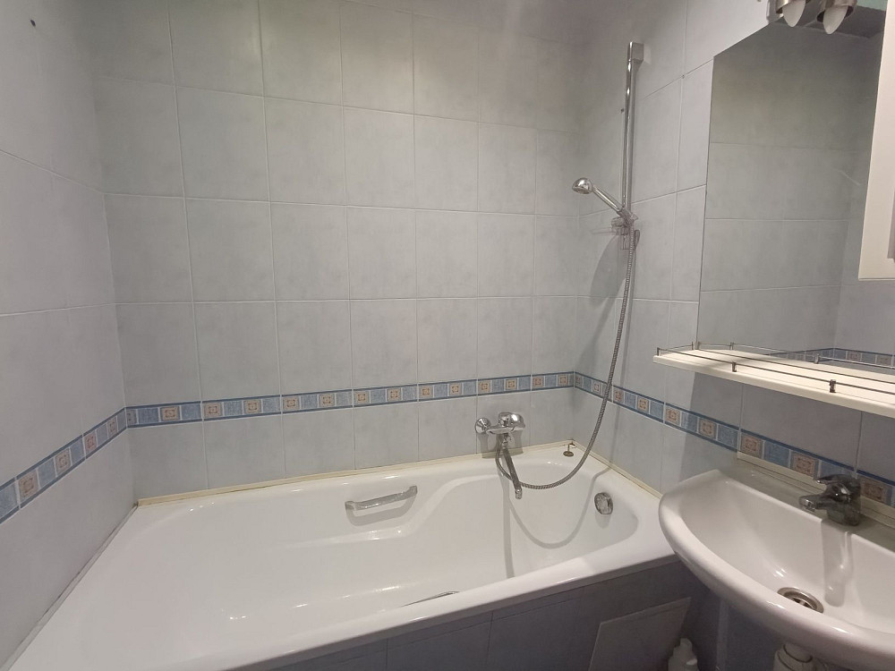 Продаж 2х кімнатної квартири з індивідуальними опаленням Біла Церква - зображення 1