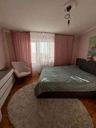 Срочно 3ком.квартира с видом  на башню Житомир