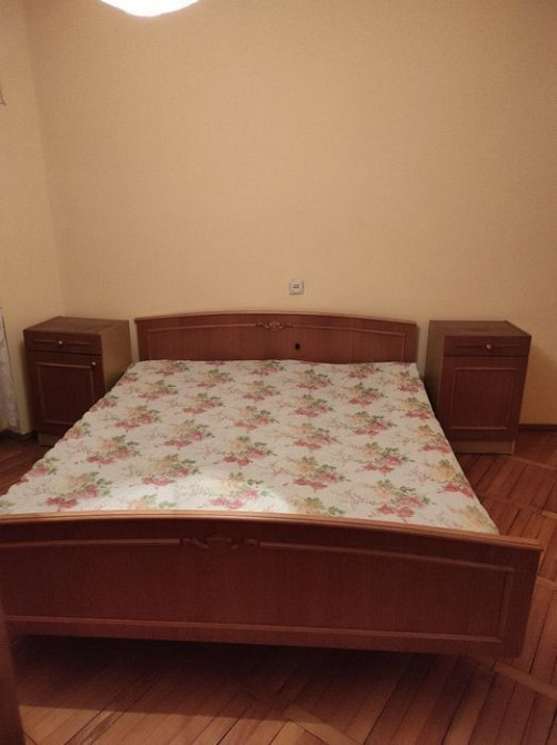 Власник. Центр біля готелю Мир Ровно - изображение 1