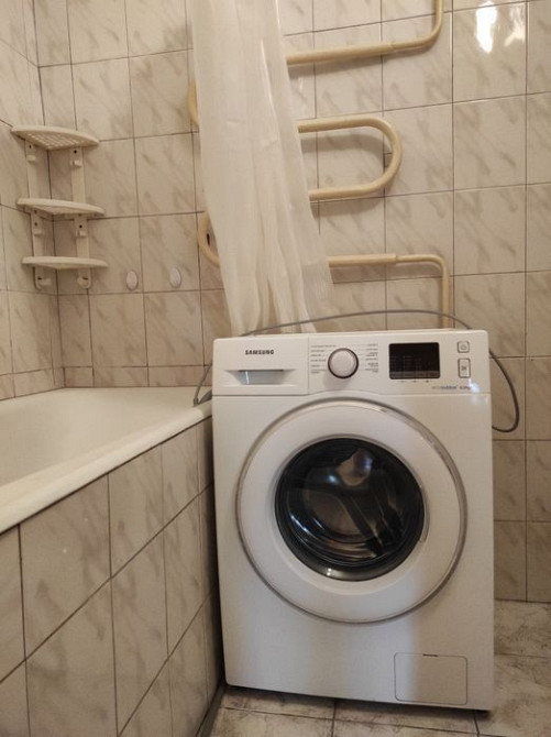 Власник. Центр біля готелю Мир Ровно - изображение 4