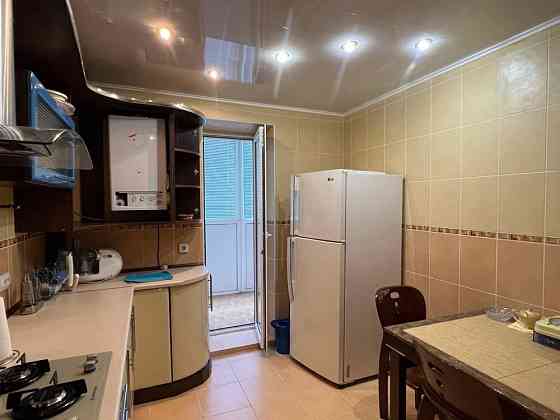 3-кімнатна квартира в новобудові з індивідуальним опалення біля центру Каменец-Подольский