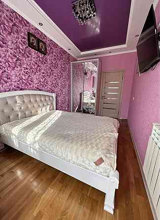 Продам 2-х кімнатну квартиру в центрі сталінка Луцк