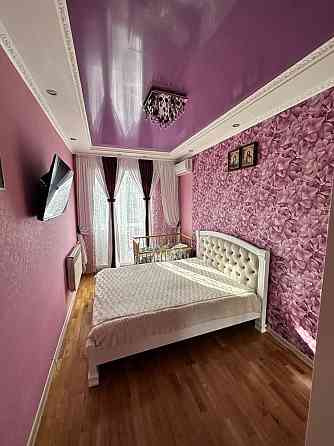 Продам 2-х кімнатну квартиру в центрі сталінка Луцк