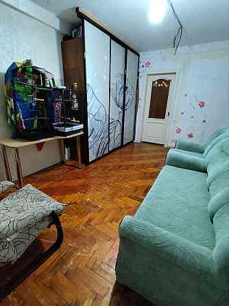 Продам 4х комнатную квартиру по ул.Полякова Запоріжжя