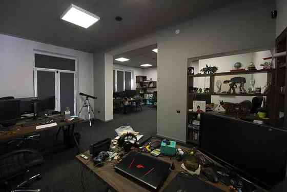 Мечникова-К.Левицького. Ближній центр. Дворівнева. Світло НЕ вимикають Львов