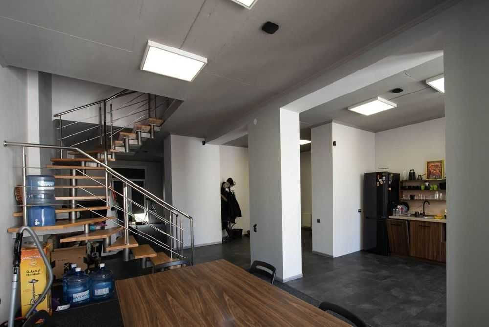 Мечникова-К.Левицького. Ближній центр. Дворівнева. Світло НЕ вимикають Львов - изображение 2