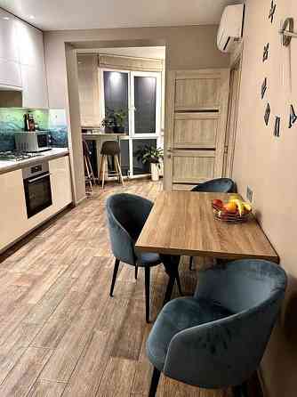 Сдам большую 2х комнатную квартиру ЖК Ривер Парк Днепр