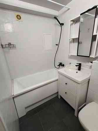 Оренда 2к студія бульвар Леси Українки 20/22 метро Печерська, Печерськ Kyiv