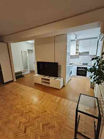 Оренда 2к студія бульвар Леси Українки 20/22 метро Печерська, Печерськ Kyiv