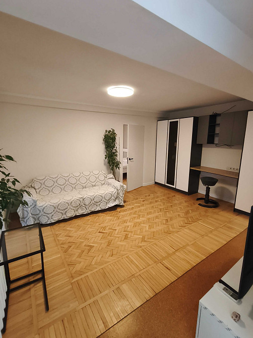 Оренда 2к студія бульвар Леси Українки 20/22 метро Печерська, Печерськ Kyiv - photo 3