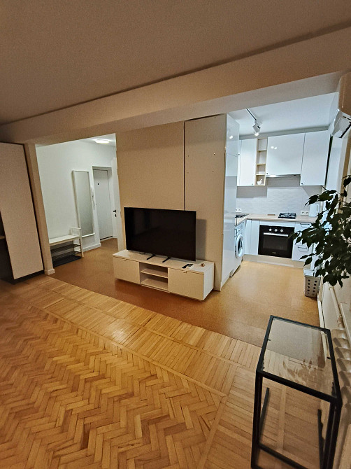 Оренда 2к студія бульвар Леси Українки 20/22 метро Печерська, Печерськ Kyiv - photo 1