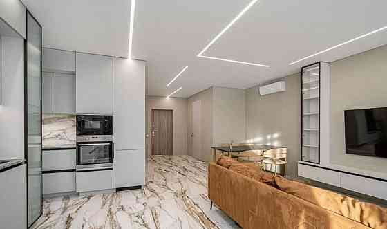 Оренда 2 кімнати квартири, ЖК Семицвіт, ближній центр, перша здача Львов