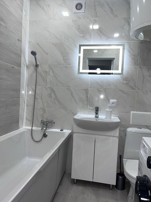 Нова, сучасна 1 кім. квартира, Ковалівка на довготривалий термін Кропивницкий - изображение 5