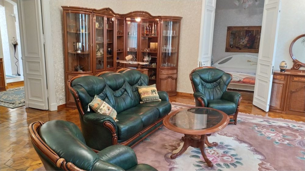 3х комнатная квартира в центре города, ул. торговая Одесса - изображение 1