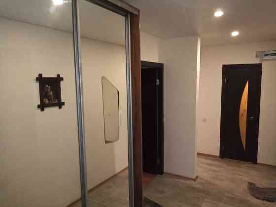 Сдам 2х комнатную квартиру на Тополе 3 Днепр