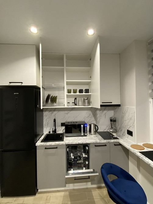 Однокімнатна студія. ГЕНЕРАТОР. Метро 900м Киев - изображение 1