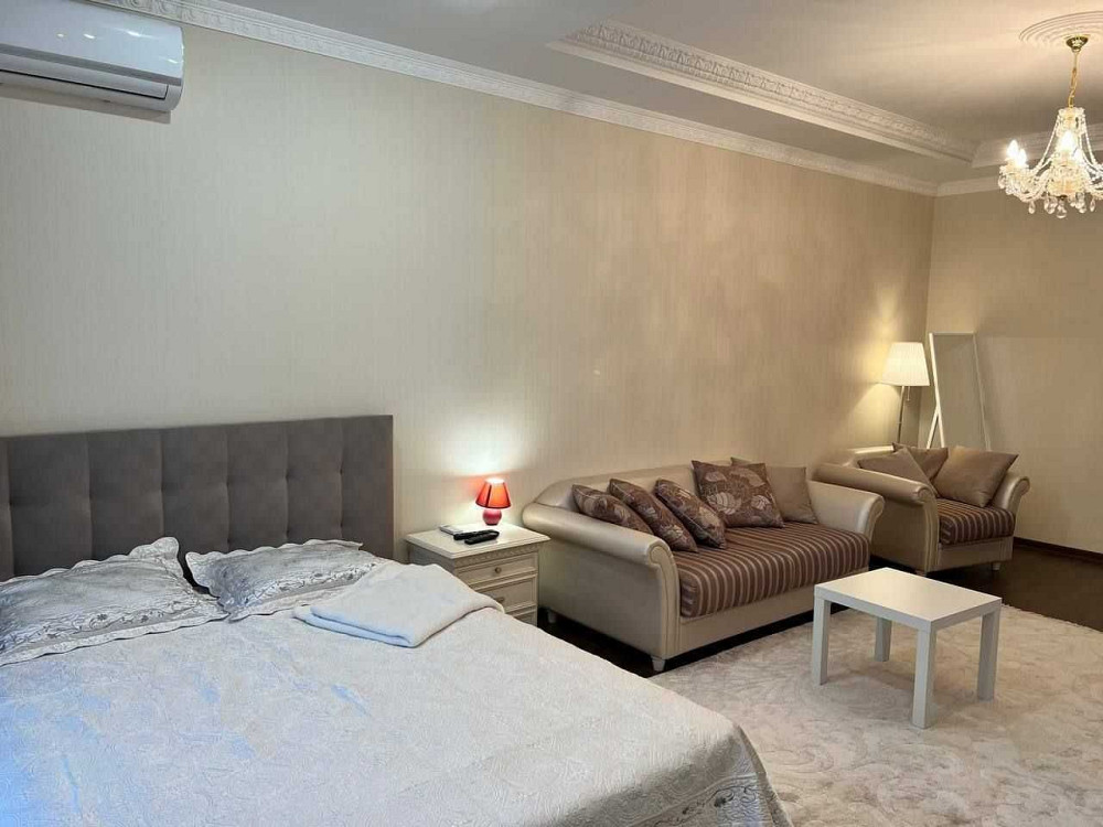 Оренда відмінної квартири в  "Жк Смарагдовий " вул. Шаповалова 2 Київ - зображення 1