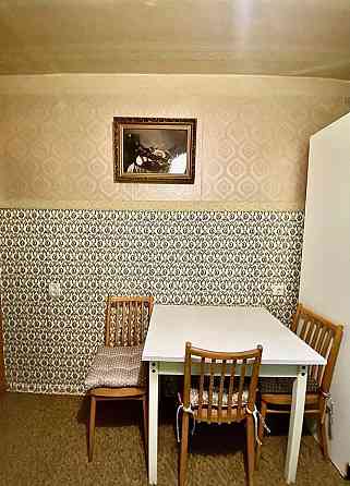 Продається 2 комнт квартира р-н ЖД Вокзалу Чернівці