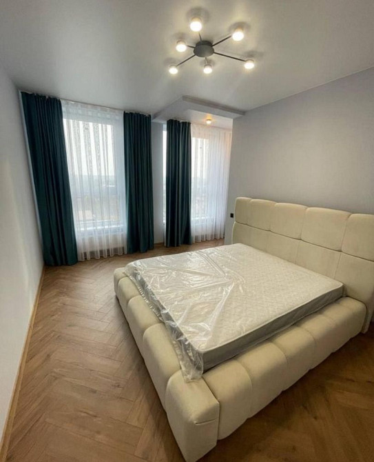 Продається 1,5 кімнатна квартира поруч з центром. Новобудова Ужгород - зображення 2