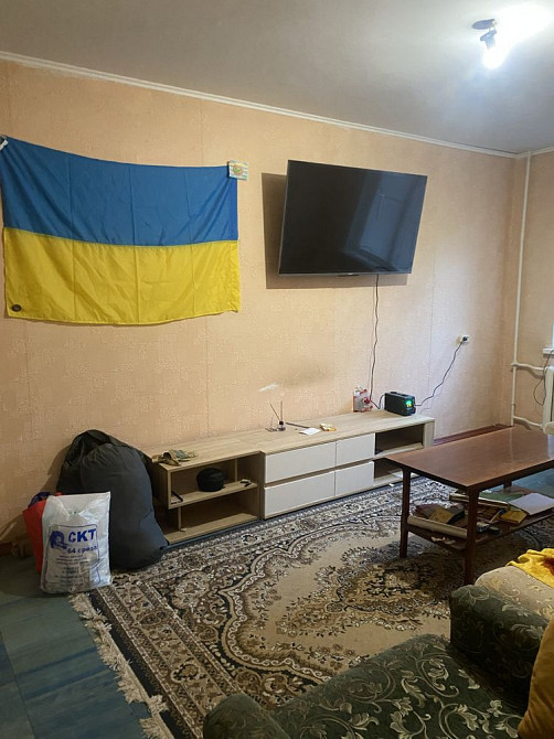 3-кімнатна квартира в Покровському районі Кривий Ріг - зображення 1