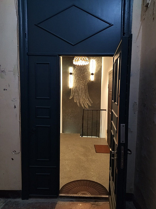 Студия центр,парк Шевченко евроремонт  цоколь  полупустая Одесса - изображение 5