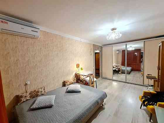 1 квартира с ремонтом  мебелью и техникой М Жукова /Королев/ Левитана Одесса