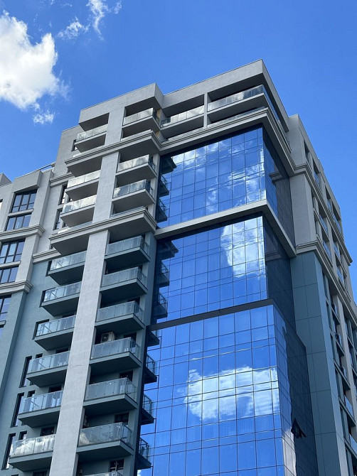 Продаж 2кім кв.88м,кухня-студія,склофад,ЖК Національний,вид на озеро Львов - изображение 1