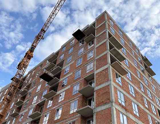 Гарні апартаменти 43м2,Трускавецька 48,л-ція Пулюя-Наукова,етап фасаду Львов