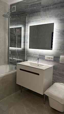 Продаж квартири ЖК Лазурний з коміркою Харьков