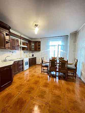 ПРОСТОРА 2-К (90м2) квартира м.Лівобережна Раїси Окіпної Київ