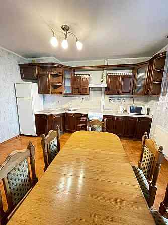 ПРОСТОРА 2-К (90м2) квартира м.Лівобережна Раїси Окіпної Київ