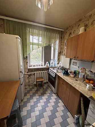 Однокомнатная квартира на Черемушках , кирпичный дом ! Низкий этаж. Одесса