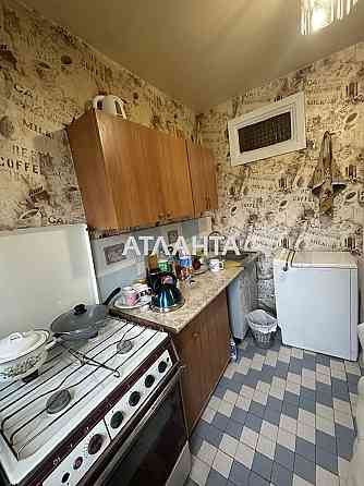 Однокомнатная квартира на Черемушках , кирпичный дом ! Низкий этаж. Одесса