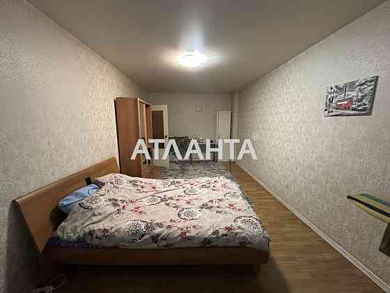 Однокомнатная квартира на Черемушках , кирпичный дом ! Низкий этаж. Одесса