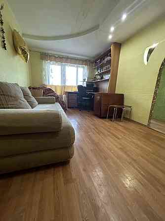 АРТЕМ ул. Тесленка 3 ком квартира, с ремонтом и мебелью. Кривой Рог