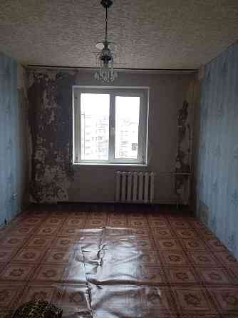 ЗАРЕЧНЫЙ 3 ком квартира ул. Десантная дом 13. Кривой Рог