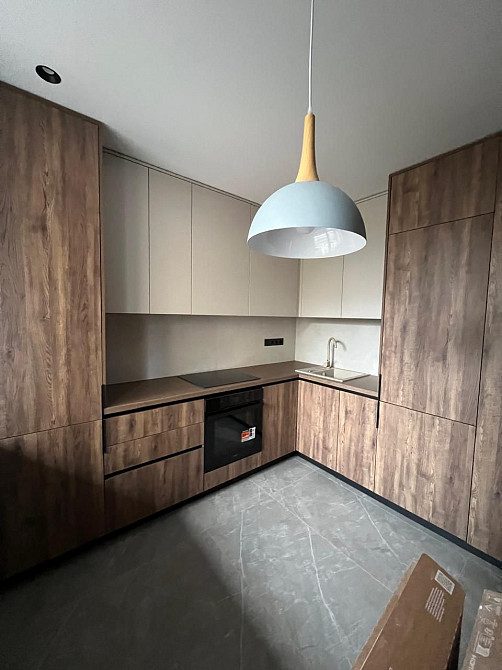 Продаж 1.кім.квартири (смарт)вул.Минайська Ужгород - изображение 1