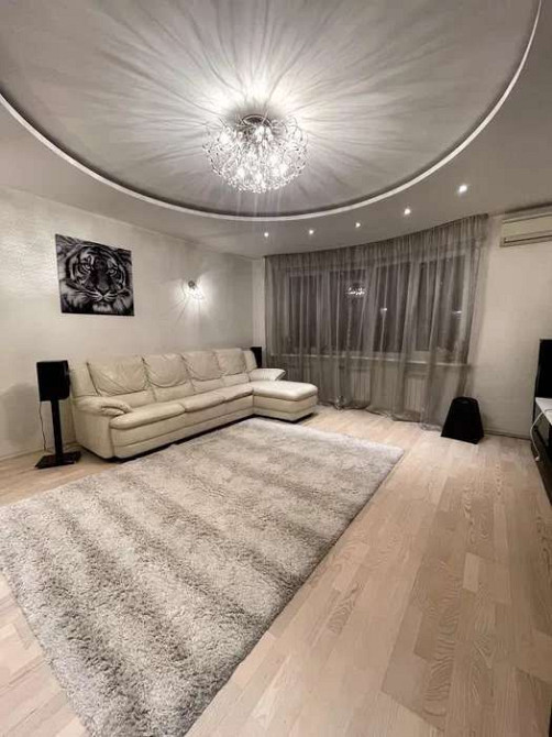 Сдам Просторную 3-х комн.кв. м.Малышева, Пр.Героев Харькова VV Харьков - изображение 2