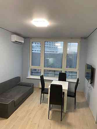 Оренда евродвушки Вайт Лайнс, White Lines, Голосіївська Kyiv