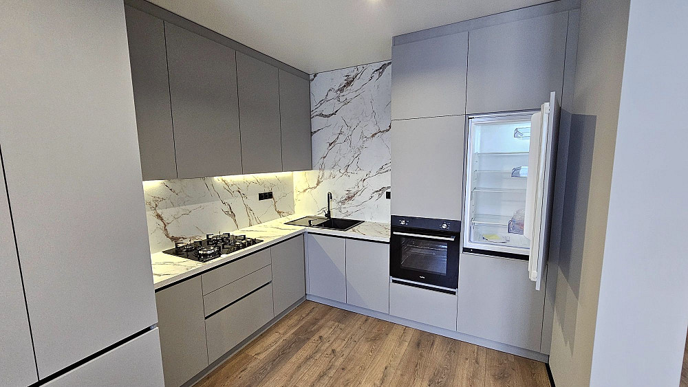 Простора новобудова біля проспекту Черновцы - изображение 1