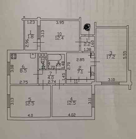 Продам четырёхкомнатную квартиру в центре города Чернігів