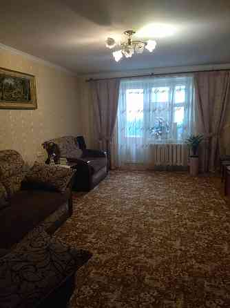 Продам трёхкомнатную квартиру в центре города Чернігів